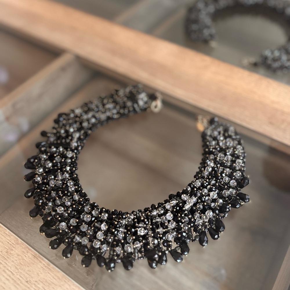 Elegant Black and gold Statement Necklace